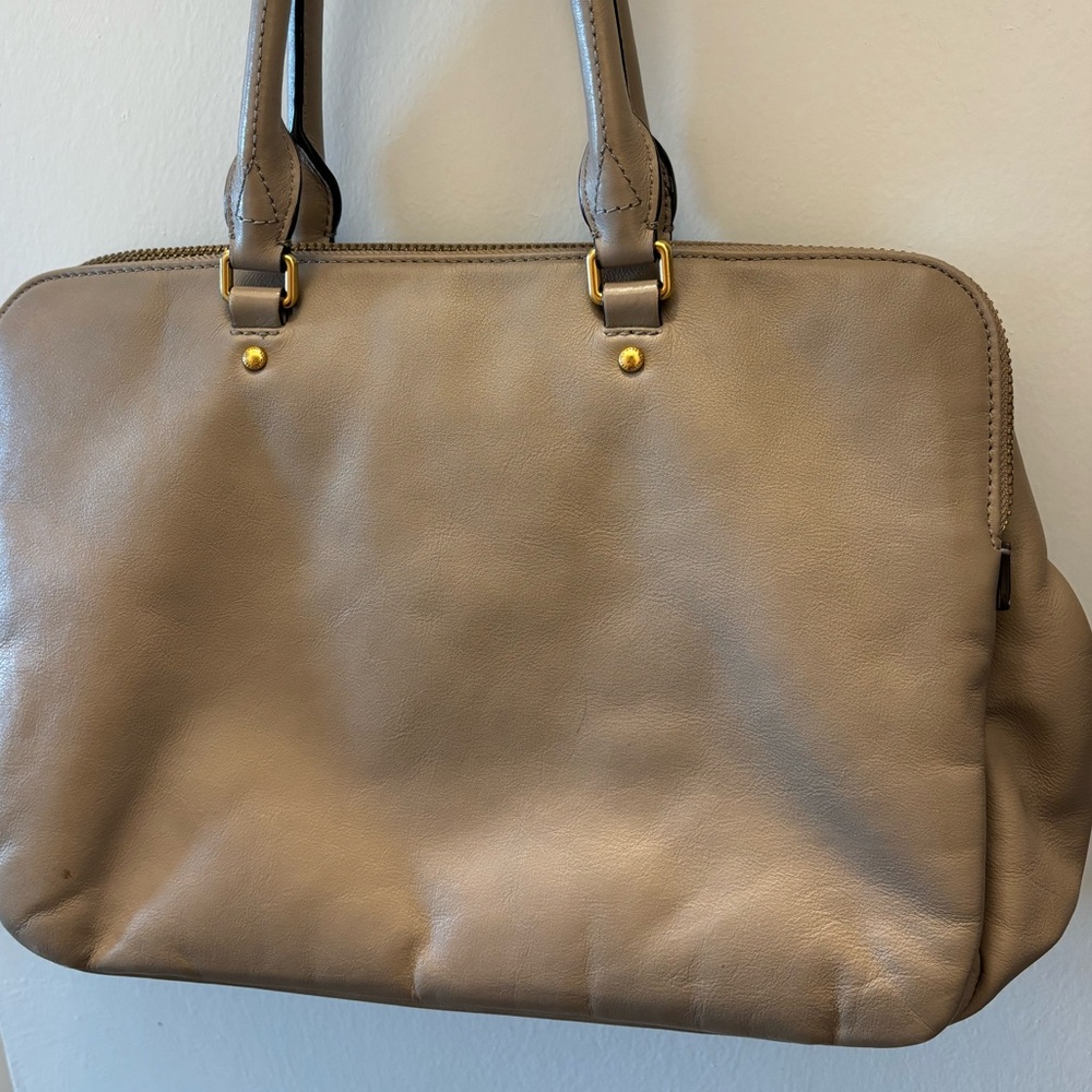 Marc by Marc Jacobs Taupe/Gold Hardware Bag *MINT CONDITION - Picture 8 of 15